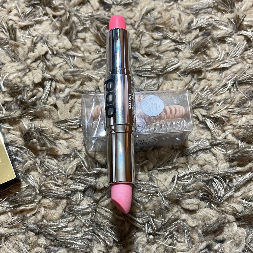 Milani Bundle - Picture 5 of 5